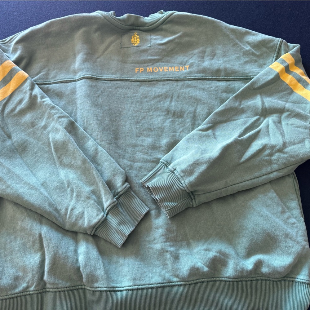 Green &Yellow FREE PEOPLE MOVEMENT Sweatshirt- soft comfy cozy/like NEW💚💛zoom in - Picture 5 of 12